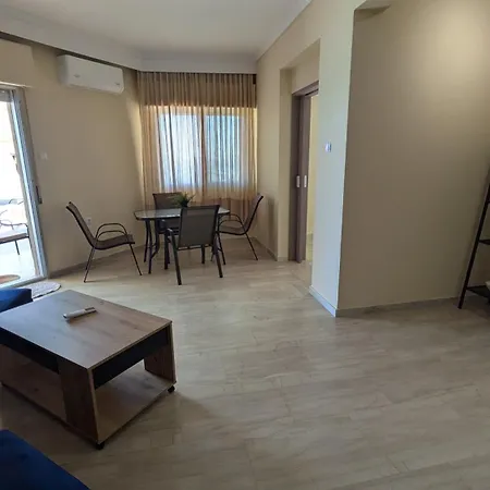 Beachfront Apartment *