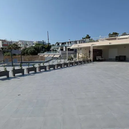 Beachfront Apartment *